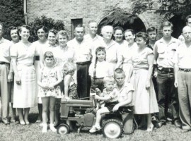 Clifford Graham (standing sixth from the right) poses with her five sibling and other relatives at a family gathering at her brother Henry Elder’s home in Fort Worth, Texas, in the early 1950s.