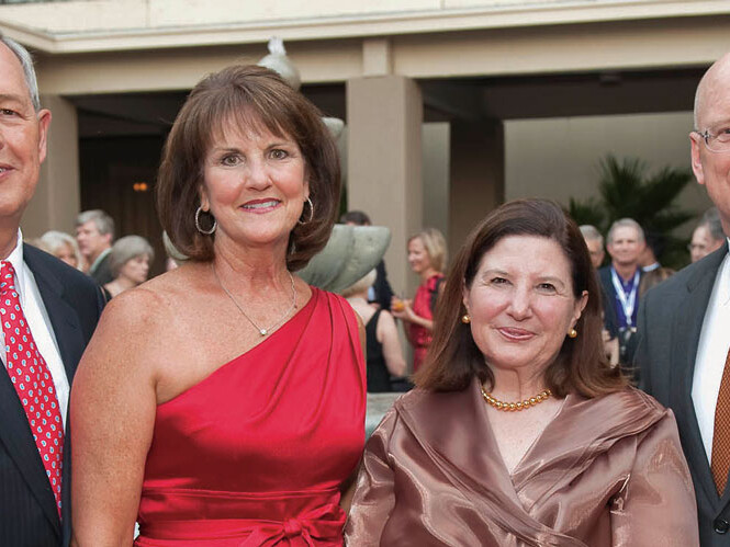 Celebrating the Dental School’s 40th anniversaary are (couples L-R) Kenneth L. Kalkwarf, D.D.S., M.S., dean of the Dental School since 1988, and his wife, Sharon Kalkwarf, with William L. Henrich, M.D. MACP, president of the UT Health Science Center San Antonio, and his wife, Mary Henrich.