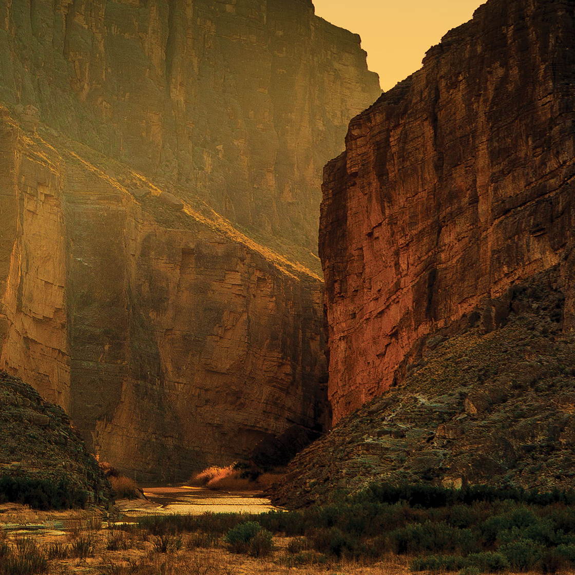 Landscape photo of the Rio Grand in Big Bend National Park