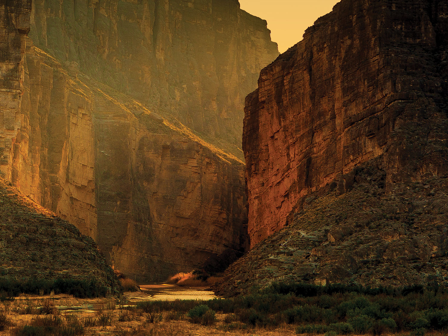 Landscape photo of the Rio Grand in Big Bend National Park