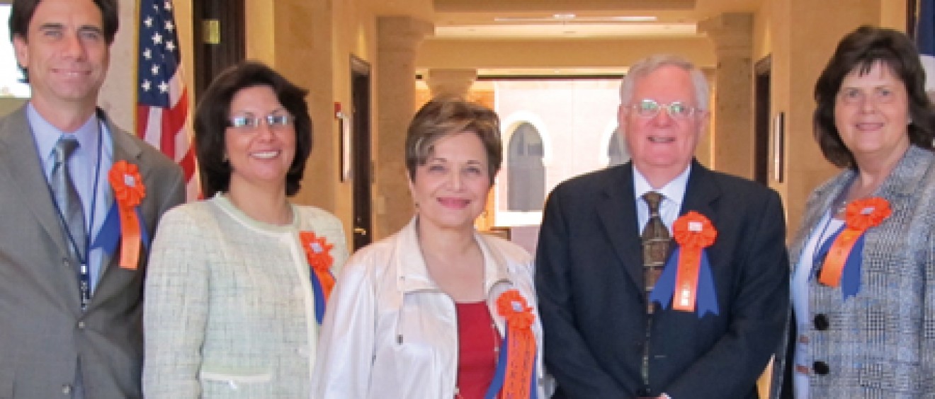 Gladys Keene, M.D., M.P.H., regional dean of the Regional Campus in Laredo (center), welcomes Health Science Center faculty members and conference speakers (L-R) Nicolas Musi, M.D., Lyda Arévalo-Flechas, Ph.D., RN, Jerald Winakur, M.D., and Eleanor Paunovich, D.D.S.