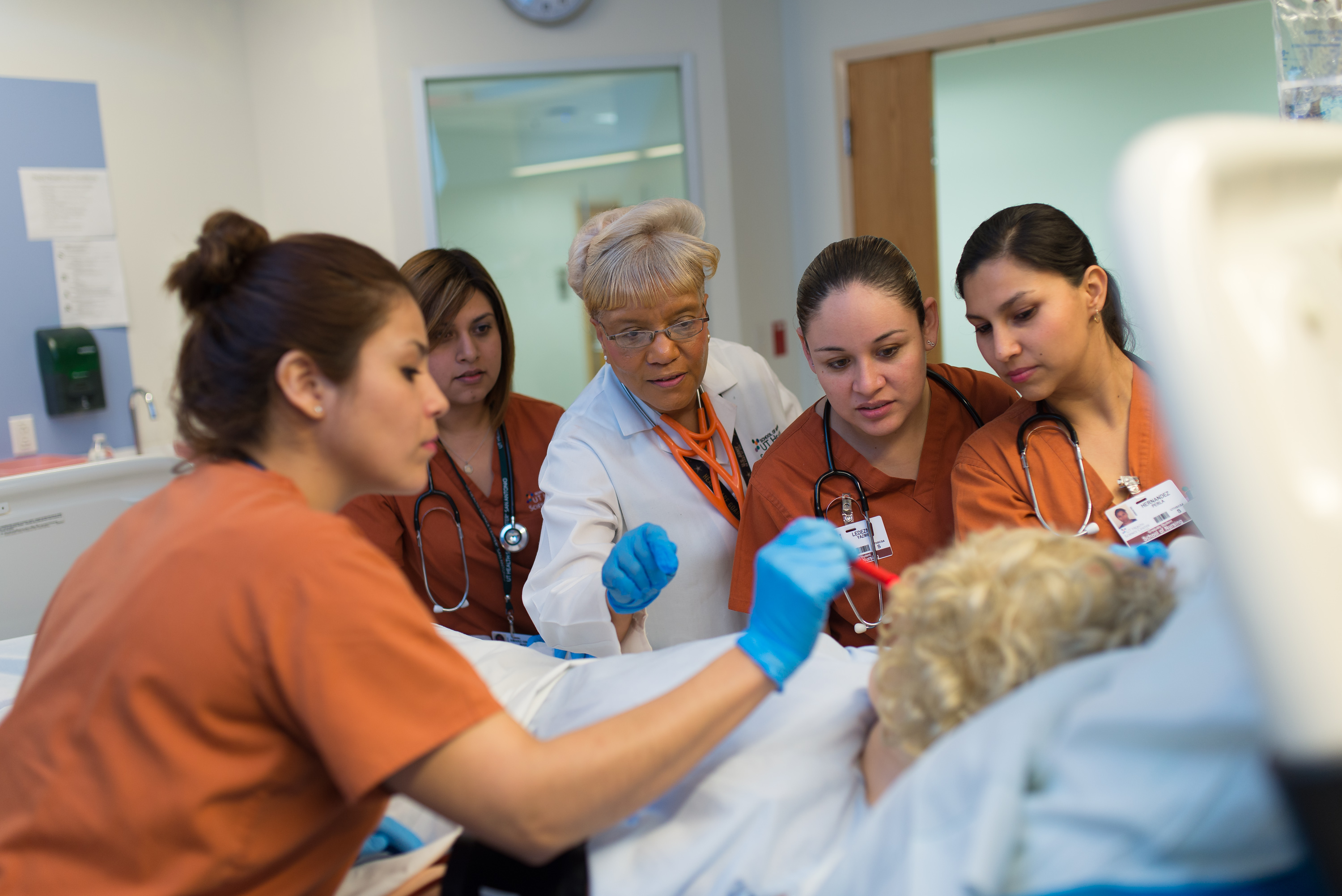 School of Nursing faculty and students collaborate with