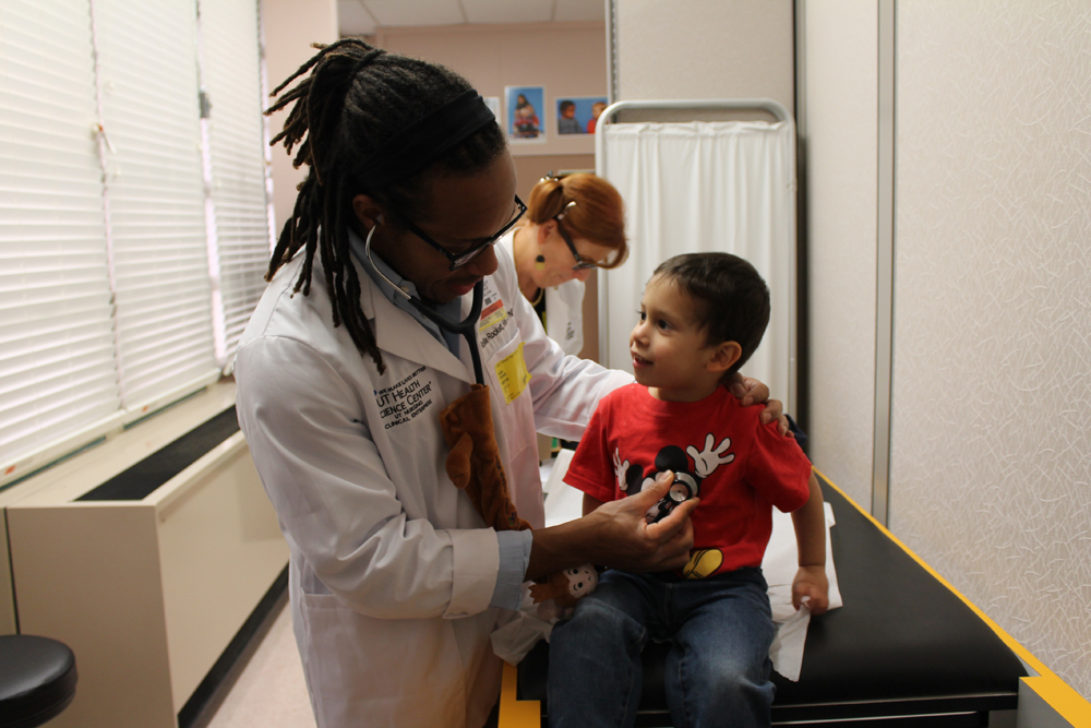 A $600,000 three-year grant from the Rita & Alex Hillman Foundation is supporting a new nurse-led clinic for children who attend the AVANCE-San Antonio Head Start program at the Fenley Center, a child-development campus in the Harlandale Independent School District.